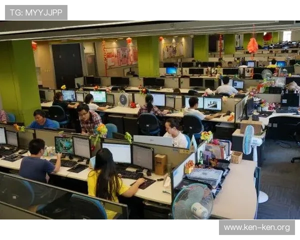 九游棋牌官网版娱乐游戏提供专业的客服支持保障玩家的游戏安全与权益